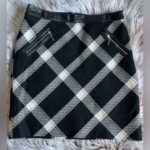 White House Black Market Plaid Mini Skirt